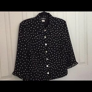 Vintage polka dot top. Fully lined chiffon poly.16